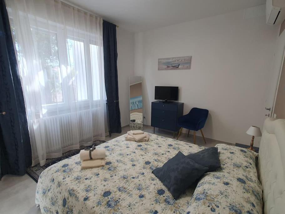 Lecci Al Mare Lägenhet San Vincenzo Exteriör bild